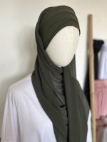 Hijab bonnet intégré prêt à enfiler