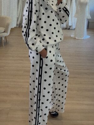 Ensemble à pois